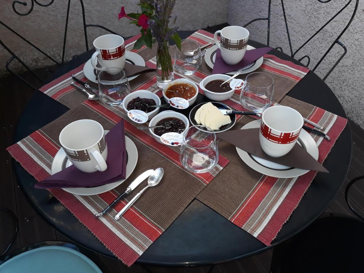 Chez Yvette , C'Est Chouette!! Bed and Breakfast Καρκασόν Εξωτερικό φωτογραφία